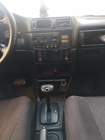 ford transit kreditle satisi: Toyota : 2 l | 1994 il Sedan — 6