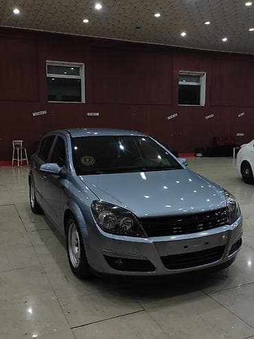 niva 4 4: Opel Astra: 1.6 л | 2005 г. 350000 км Седан — 3