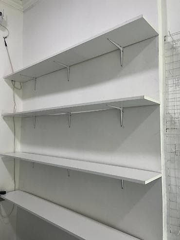 Kompüter servisi mağazamız bağladığımız üçün, usta mebeli və vitrin