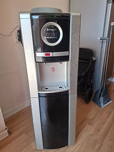 apple 15 pro max: Mengchi stasionar su dispenseri – üstdən butulka quraşdırılan model — 2