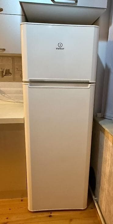 ssd satilir: TƏCİLİİ Indesit iki qapılı soyuducu - Brend/model: Indesit (üst — 1