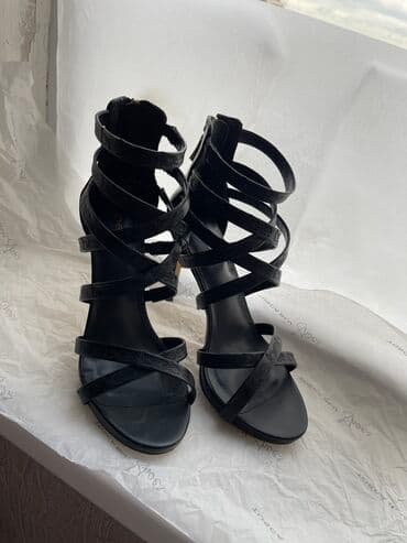 босоножки 27 размера: Размер: 39, цвет - Черный, Б/у — 1