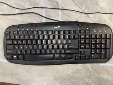 Monitorlar: HP 24f 24" IPS monitor Xüsusiyyətlər: - Ekran: 23.8" (24") IPS panel — 4