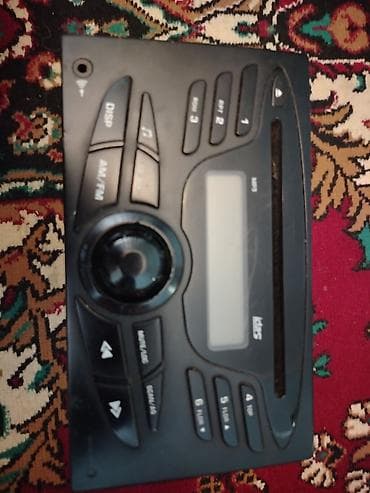 nokia e 72: Maqnitol, CD — 1