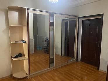 2 ci mikrorayon: Salam Oglan otaq yoldasi axtarriq evin her bir seraiti var ev metroya — 8