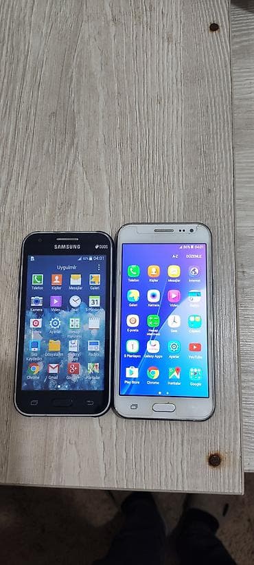 samsung e200: Samsung Galaxy J1, 8 GB, rəng - Qara, İki sim kartlı — 4