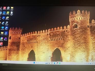 microsoft surface pro: Gaming stolüstü kompüter – RGB soyutma və NVIDIA G‑SYNC uyğun monitor — 2