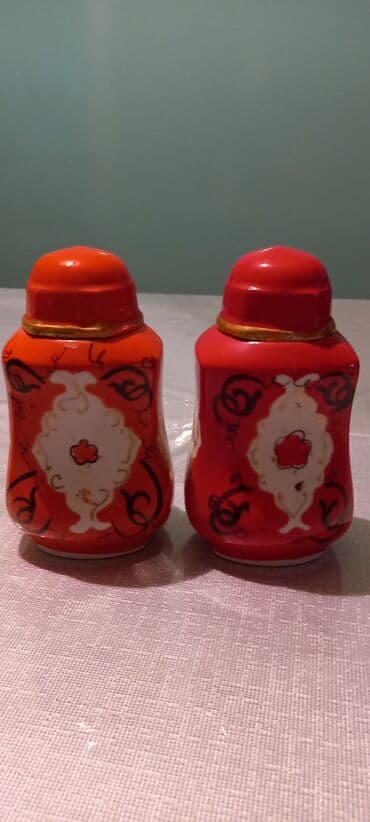 zeferan qiymeti bakida: Qedimi qablar.Cutu 25 manat — 3