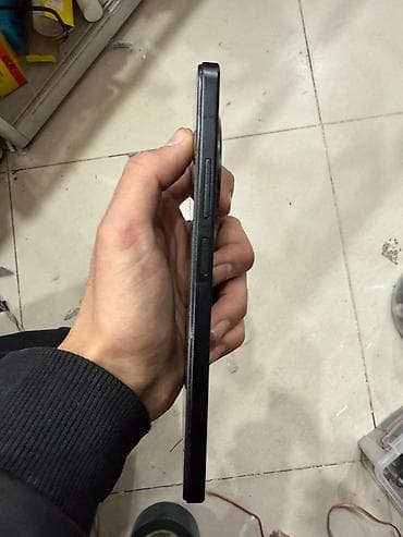 Redmi 14 c Qutu və adaptor daxil Model: Android smartfon Rəng: Qara — 3