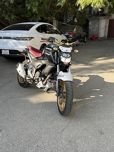 bmw e 34: Yamaha - Fzs v3, 150 sm3, 2023 il, 92000 km — 2