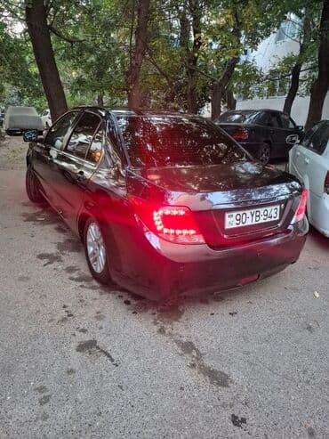 dörd göz maşın: Iran Khodro : 1.8 l | 2020 il 80000 km Sedan — 10