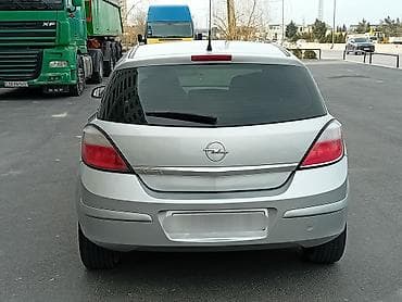 bmw e39 2003: Opel Astra: 1.4 l | 2006 il 141000 km Hetçbek — 2