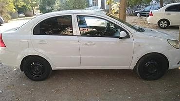 opel vectra c 2003: Ağ rəngli kompakt sedan Texniki və dizayn xüsusiyyətləri: - Kuzov: 4 — 2