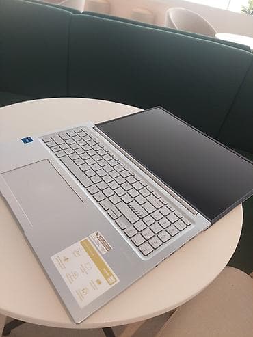 notbuk satisi: ASUS Vivobook – yüngül və güclü gündəlik noutbuk - Model: ASUS — 2