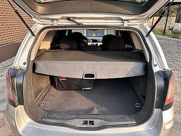 panarama 2008: Opel Astra: 1.9 l | 2008 il 280000 km Universal — 6
