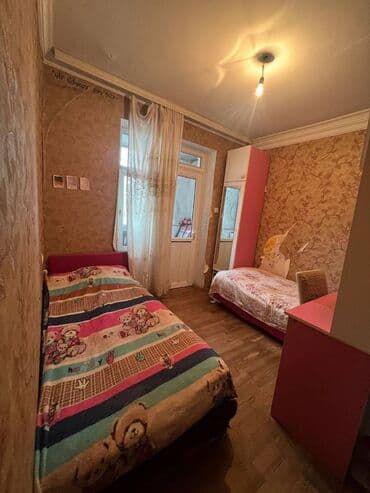 7 ci mikrorayon 1 otaqlı mənzil: Bakı, 3 otaqlı, Köhnə tikili, m. Xalqlar Dostluğu, 60 kv. m — 3