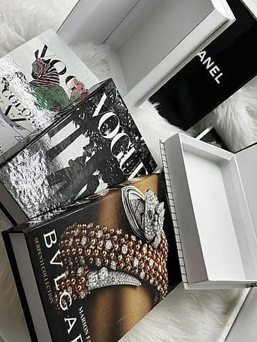 Dekorativ qutular satılır. Həm daxili interier üçün aksesuar olaraq lalafo.az -da Dekorativ qutular satılır. Həm daxili interier üçün aksesuar olaraq