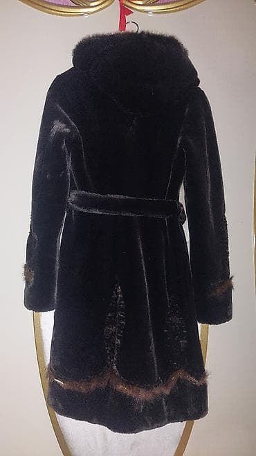 papatya nerimanov: Tünd kariçnivı. Əyində qəşəng qalır. S razmerdi. Nərimanov metrosu — 2