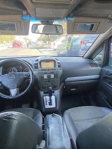 Opel Zafira: 1.9 l | 2006 il Van/Minivan — 5
