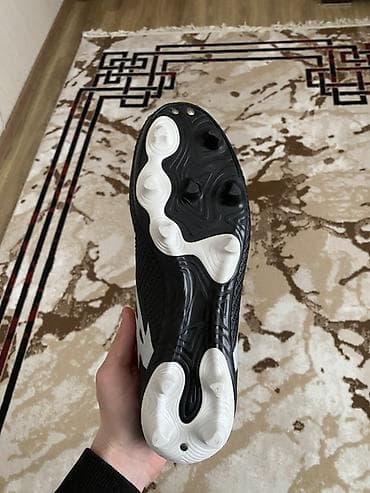 Butslar Adidas, Ölçü: 43 — 3