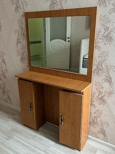 ağac dərmanları: Taxtadan makiyaj/kozmetik stol və böyük güzgü dəsti - Təbii ağac — 2