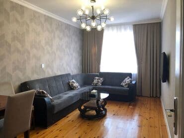 sumqayit 13 mkr: Bakı, Qaraçuxur qəs., 5 otaqlı, Köhnə tikili, 110 kv. m — 1