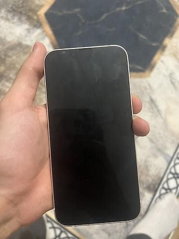 ipona: IPhone 13, Ağ, Face ID — 3