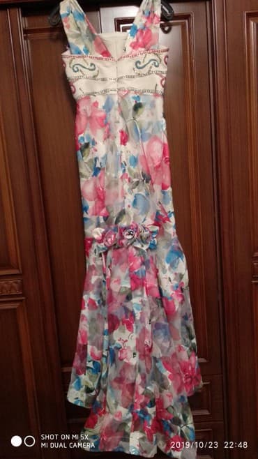 X-lade den 190 azn alinib 1 defe geyinili lalafo.az -da X-lade den 190 azn alinib 1 defe geyinili