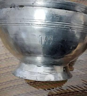 antik pullar: 2 ədəd qədimi mis kasalar. 1 ədədi 50 manata. AWhatsApp — 2