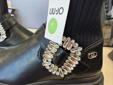 Kişi ayaqqabıları: LIU•JO qadın çəkmələri – UK 7 ölçü - Rəng: qara - Üst hissə: hamar — 2