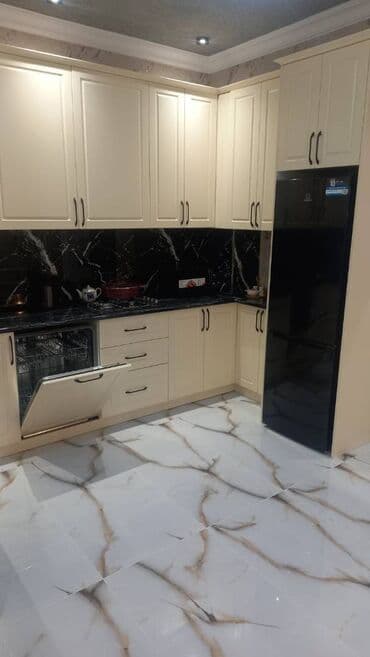 binə mərkəz: KİRAYƏ VERİLİR! Bakı şəhəri, Nəsimi rayonu28 may metrosuna yaxın — 9