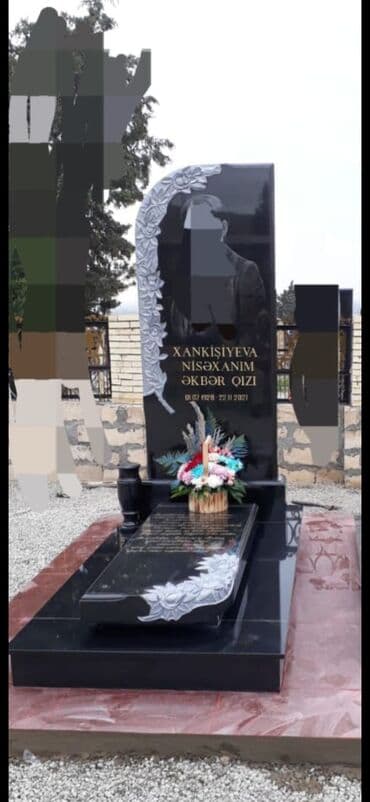 yuxuda nişan üzüyünün qaşının düşməsi: Qəbir daşları — 1