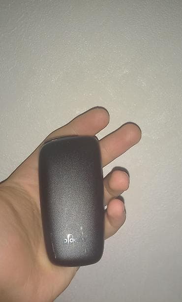 iphone adapter şunuru: Qara reng plom 4-5defe istifade olunub sadece arxasinda 1-2cizig var — 2