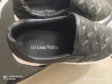 spor ayaqqabı: Ölçü: 39, Yeni — 2