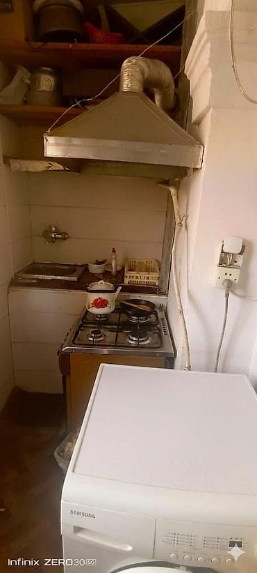 elmlerde kiraye ev: Kirayə üçün 1 otaqlı mənzil - Geniş işıqlı otaq: mavi divarlar — 3