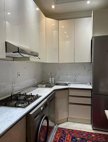 upd qesebesinde evler: Ev Bine bazarinin yanı,dayanacağa yaxın,Sahil metrosuna 15deqlik — 4