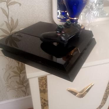 пульт playstation 4: Sony PlayStation 4 (PS4) oyun konsolu - Rəng: Qara, klassik “Jet — 1