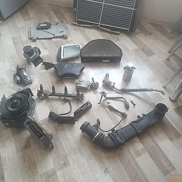 витамарин а и б: Avtomobil üçün müxtəlif ehtiyat hissələri komplekti. Şəkillərdə — 6