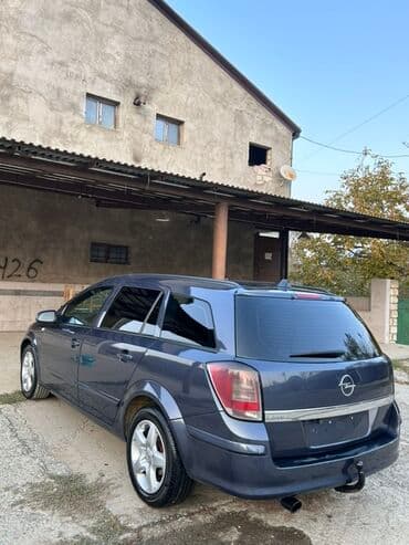 qadınlar ucun maşınlar: Opel Astra: 1.3 l | 2007 il 385700 km Universal — 5