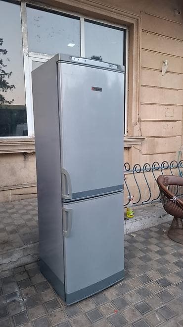 utu alti: Swan brendi iki qapılı soyuducu - Rəng: metalik/gümüşü - Alt hissədə — 1