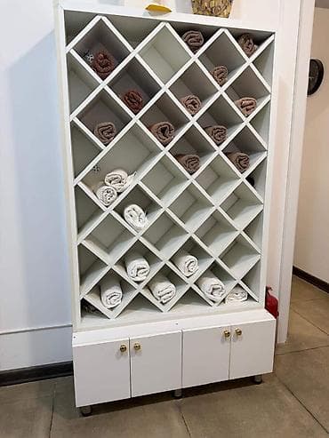 Salon üçün desmal dolabı 100 azn.Unvan Gençlik(sevaesmet &a