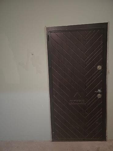 seif qapi: Yüksək keyfiyyətli seyf qapı satılır . 3 ədəddir 1 i 180 azndır — 1