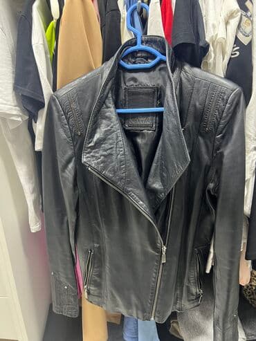 uzun kurtqa: Temiz deri kurtqa qadin ucun.cox az istifade edilib. 365 manata alinib — 1