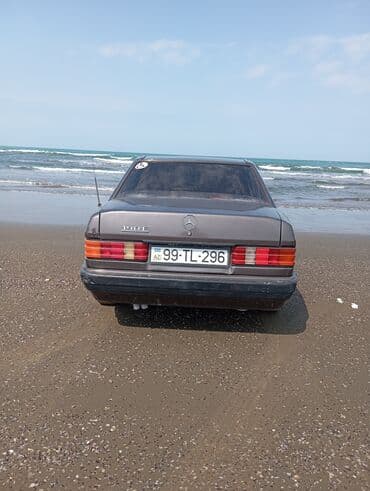yeşqa mersedes: Mercedes-Benz 190 (W201): 2 l | 1991 il Sedan — 4