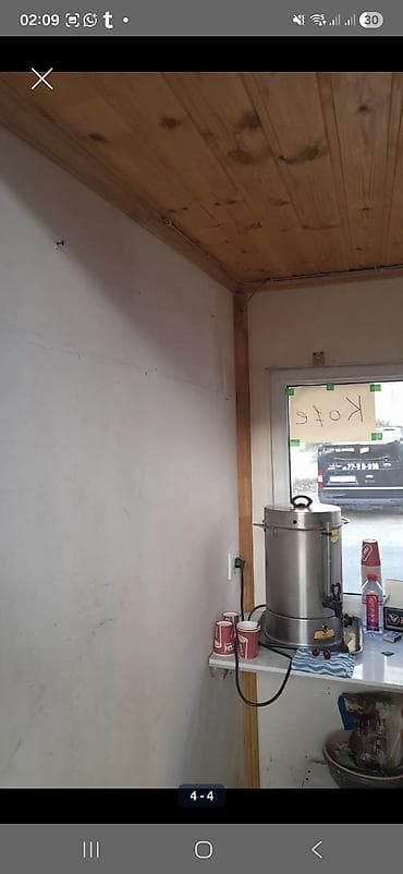 Restoran, kafe avadanlığı: Kioskun eni 1.50 uz 2 mt.hun 2 mt. Qiymet 1500 azn. Unvan Hovsan — 3