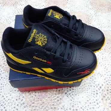 вещи новые: Кроссовки, Для мальчиков, 26, Reebok — 1