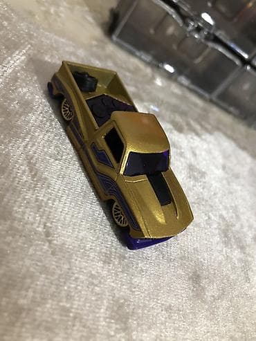 hot wheels supra: Məhsul: Miniatür maşın kolleksiyası + daşıma/qoruyucu vitrin qutuları — 9