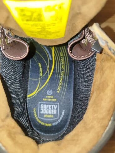 Защитные ботинки. Совершенно новые. Не подошёл размер lalafo.az -da Защитные ботинки. Совершенно новые. Не подошёл размер