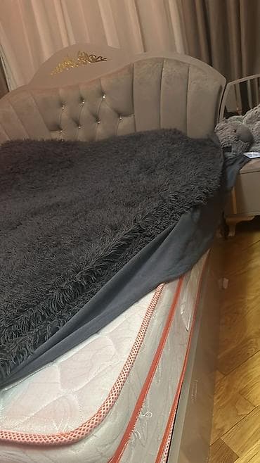 Mebel dəsti – kral ölçülü çarpayı və ortopedik döşək - Çarpayı
