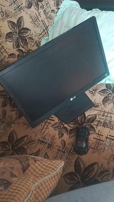 Monitorlar: 19 az islenmis lg monitor.Qeyd:Televizor funksiyasila deil.kompyuter — 3